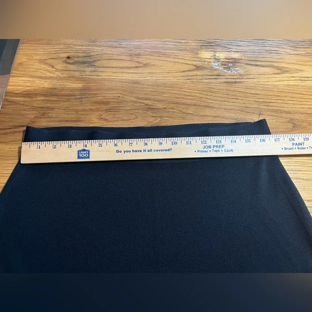 Misook Knee Length Black Skirt Size XLarge